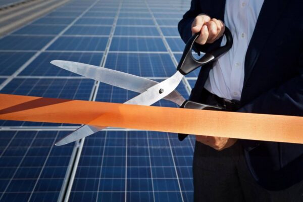 SolarShare-ribbon-cutting